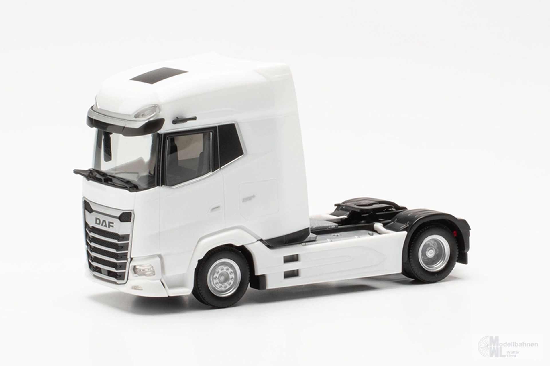 Herpa 316033 - DAF XG+ Zugmaschine, weiß H0 1:87