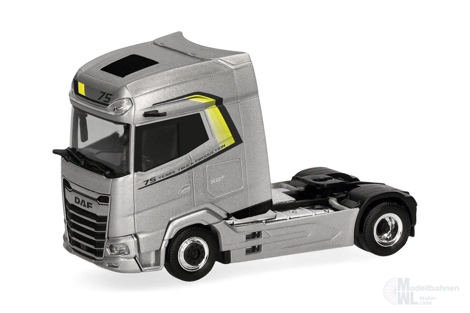 Herpa 322027 - DAF XG+ Zugmaschine 2-achs 75 Jahre Truck Produktion H0 1:87