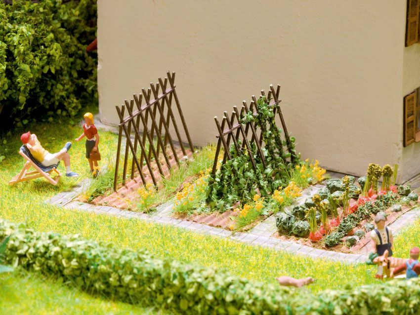 Noch 14604 - Bohnenstangen N 1:160