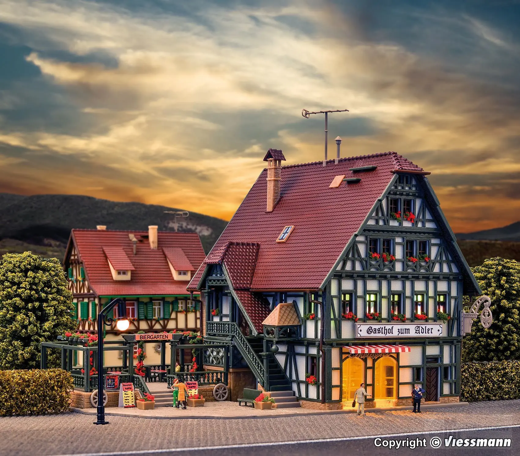Vollmer 47711 - Gasthaus mit Metzgerei und N 1:160