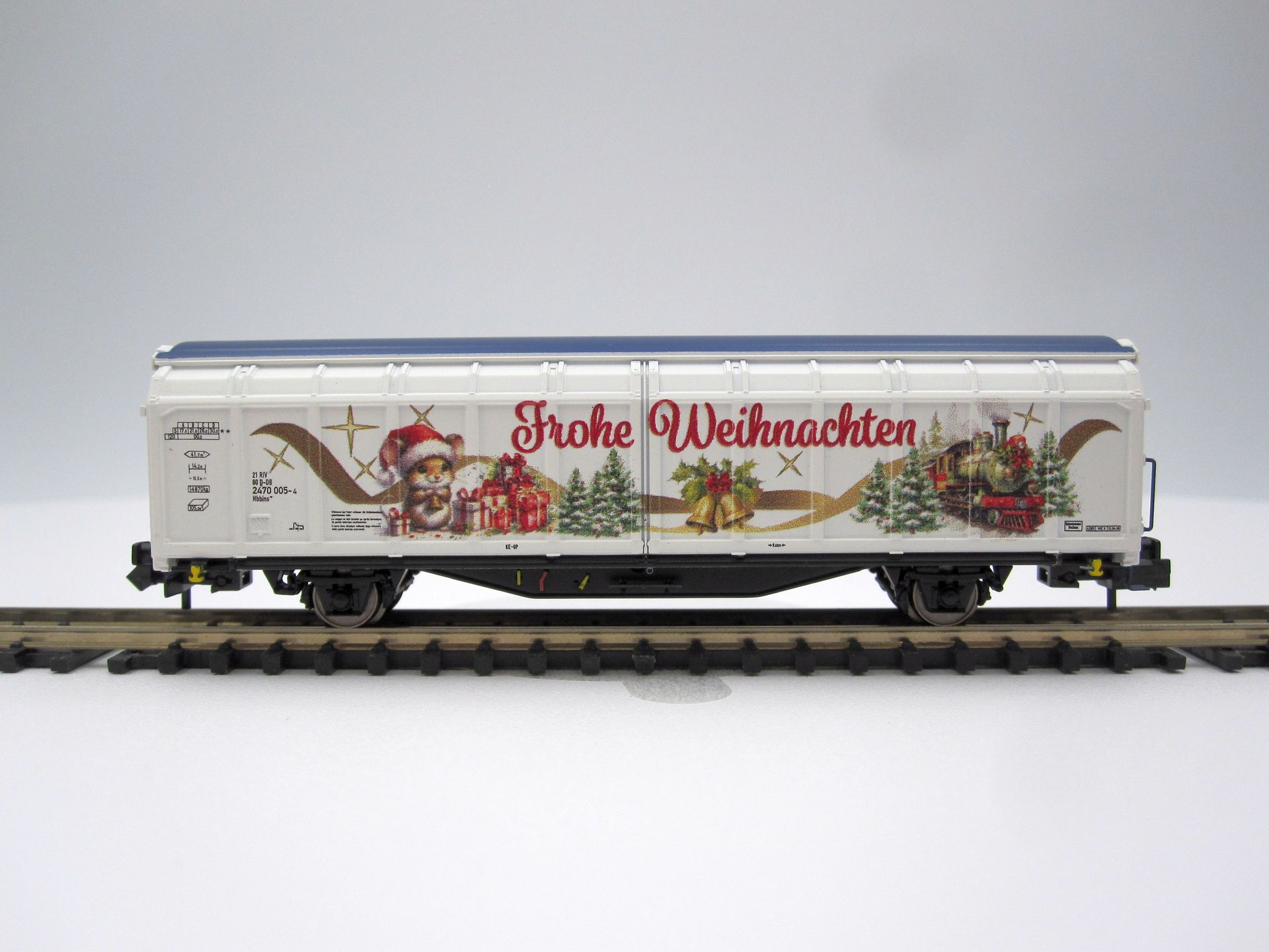 IMG_0033 Hobbytrain 24685 - Schiebewandwagen Weihnachtswagen N 1:160