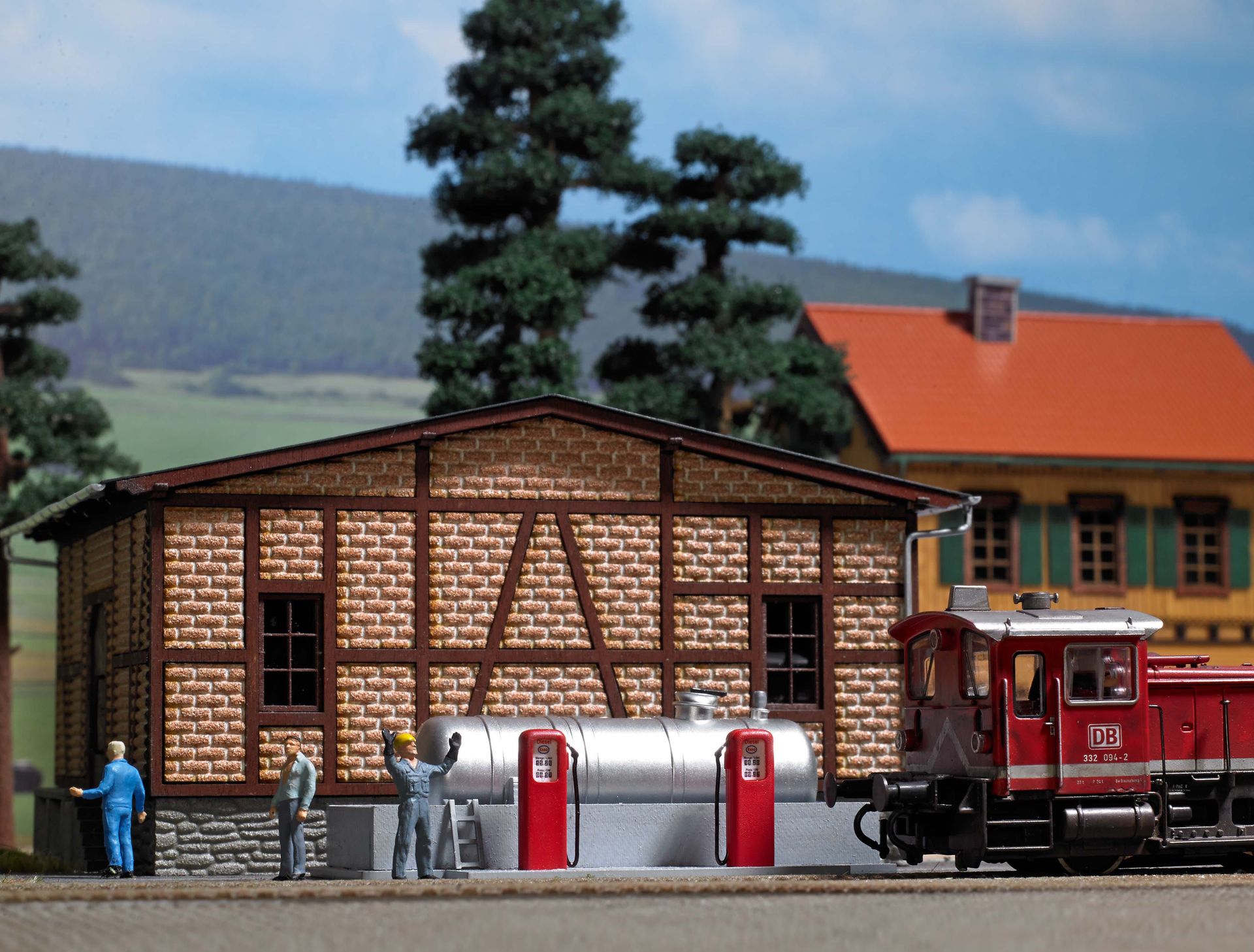 Busch 1158 - BW-Tankstelle H0 1:87