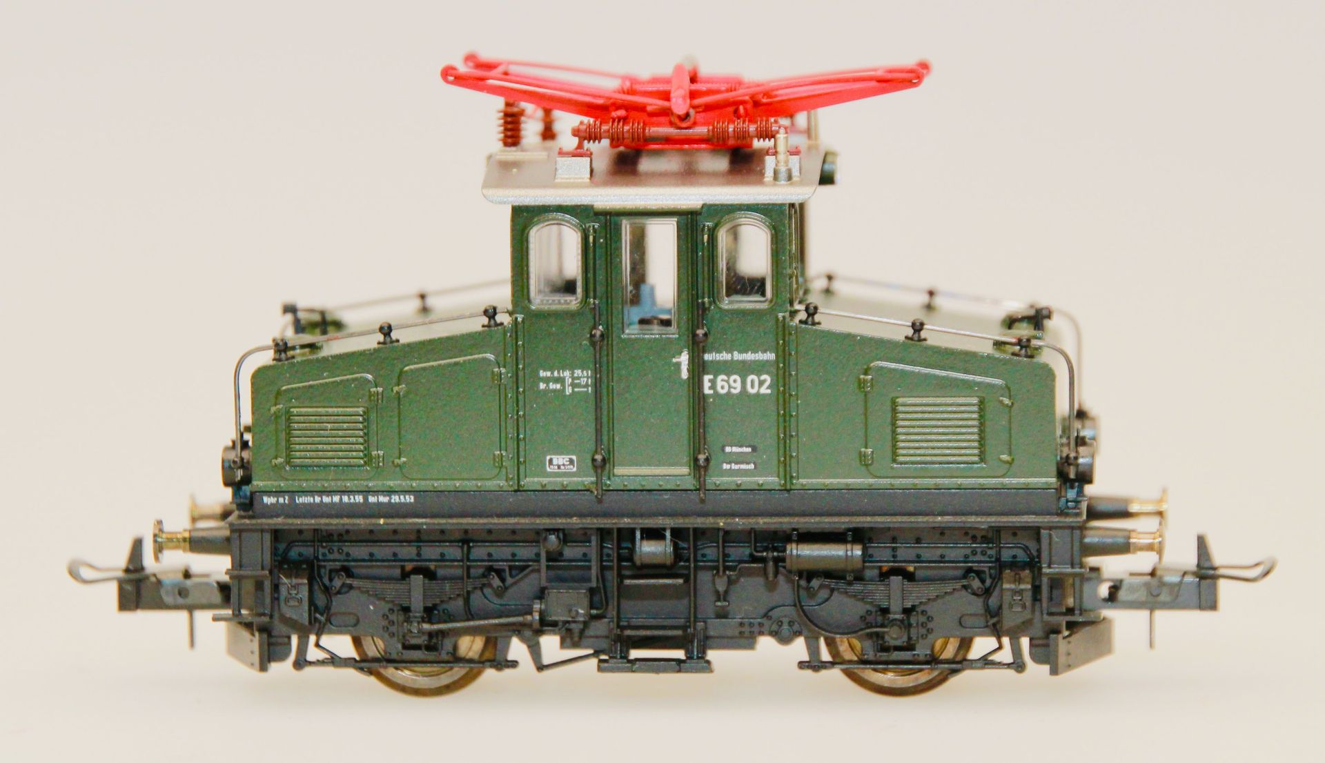 Trix 22551 - Trix - E-Lok E69 02 DB Ep.III grün H0/GL