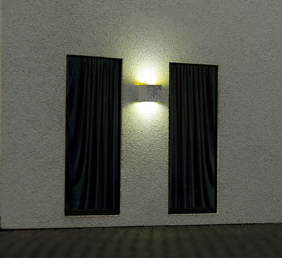 Viessmann 6026 - Wandleuchte modern LED warmweiss H0 1:87