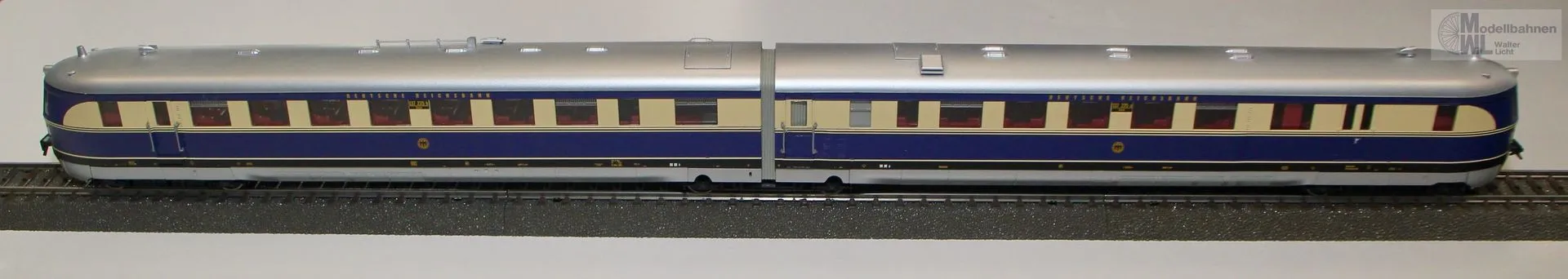 Märklin 37776 - MÄRKLIN - Dieseltriebzug SVT 137 DB Ep.VI H0/WS Sound mfx