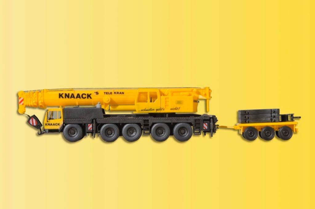 Kibri 13002 - LIEBHERR Teleskop-Autokran LTM 1160/2 mit Gegengewichtanhänger H0 1:87