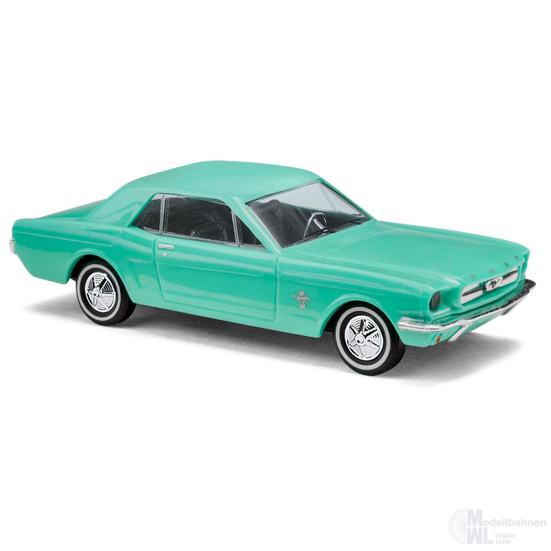 Busch 47567 - Ford Mustang Coupé grün H0 1:87