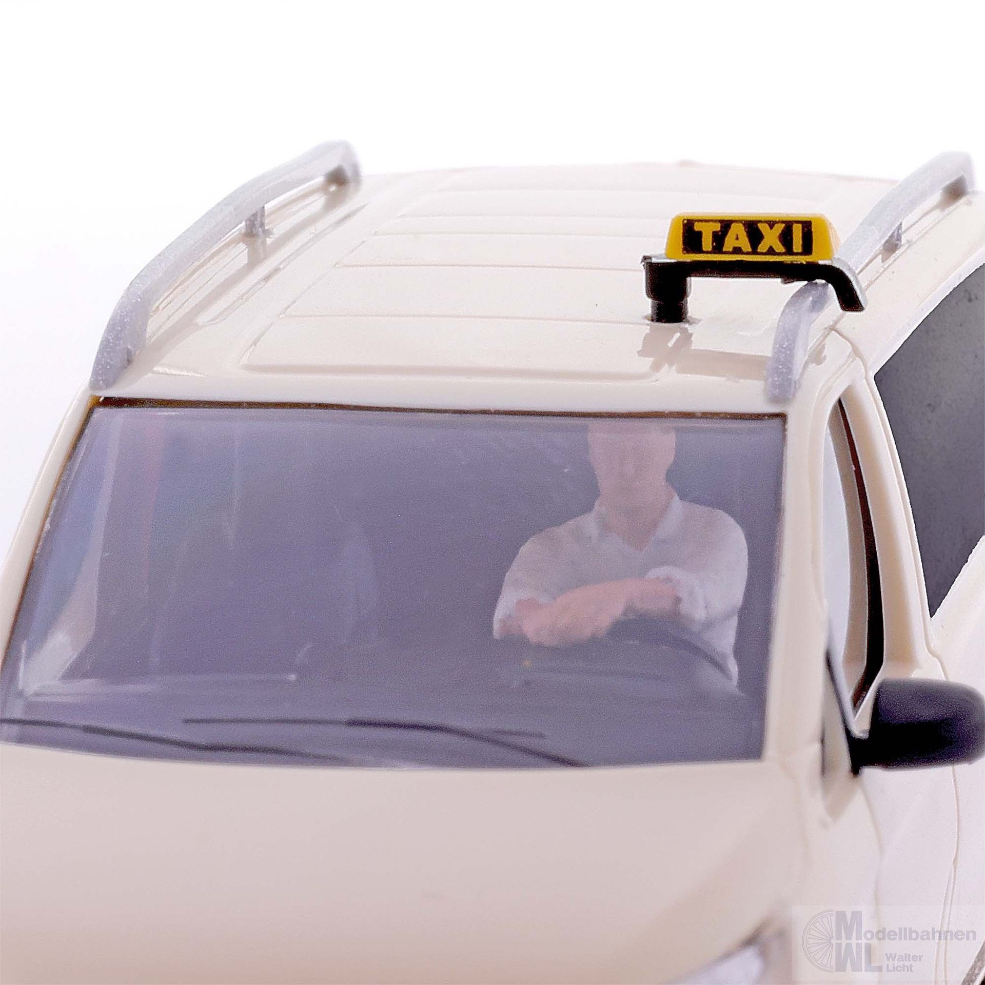 Busch 54807 - Mercedes-Benz Vito Taxi mit Fahrer H0 1:87