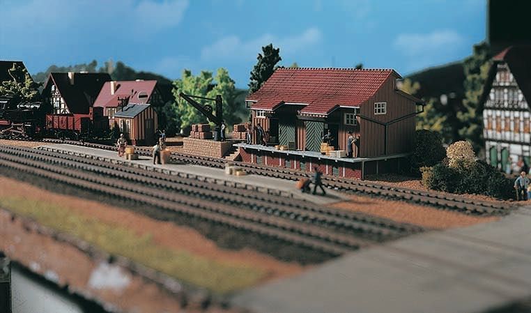 Vollmer 45701 - Güterschuppen mit Seitenrand H0 1:87