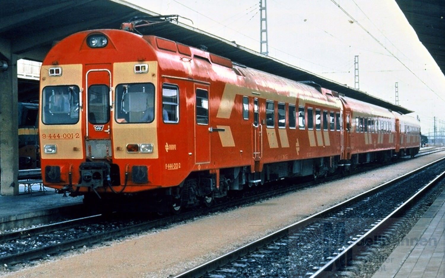 Electrotren 2020 - Triebzug Reihe 444-004 RENFE Ep.IV rot/gelb H0/GL