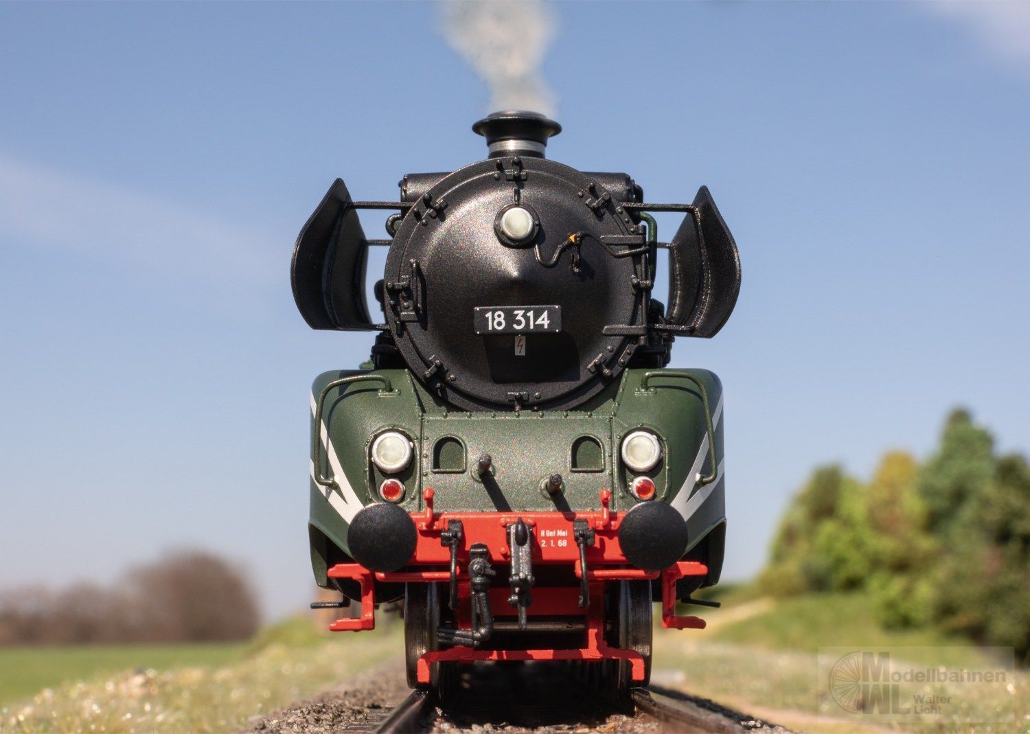 Trix 25029 - Dampflok BR 18 314 DR Ep.III Ölfeuerung H0/GL