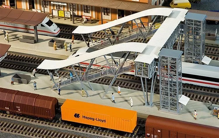 Faller 120110 - Bahnsteigbruecke Neustadt H0 1:87