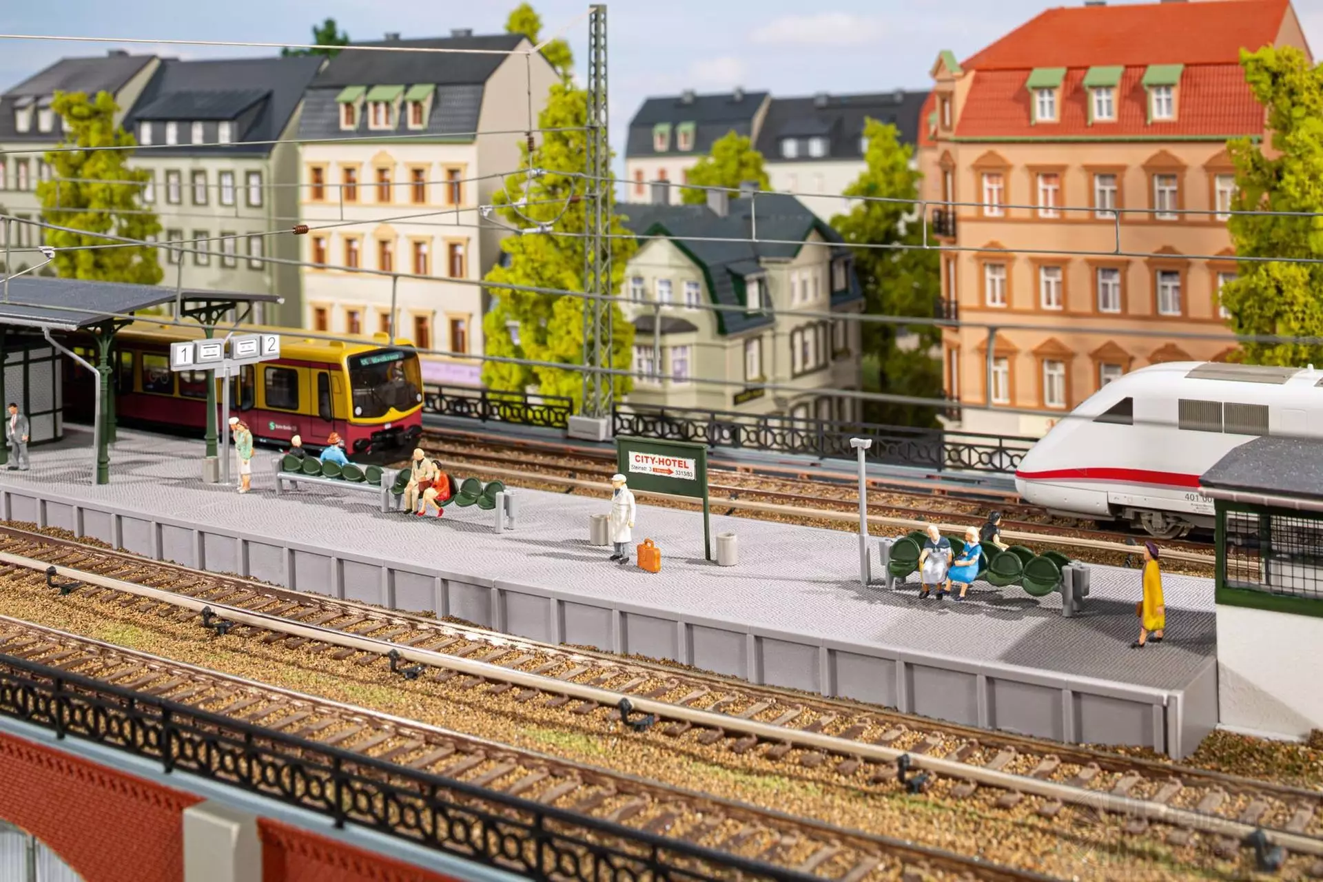 Auhagen 43688 - Bahnsteig ohne Überdachung TT 1:120