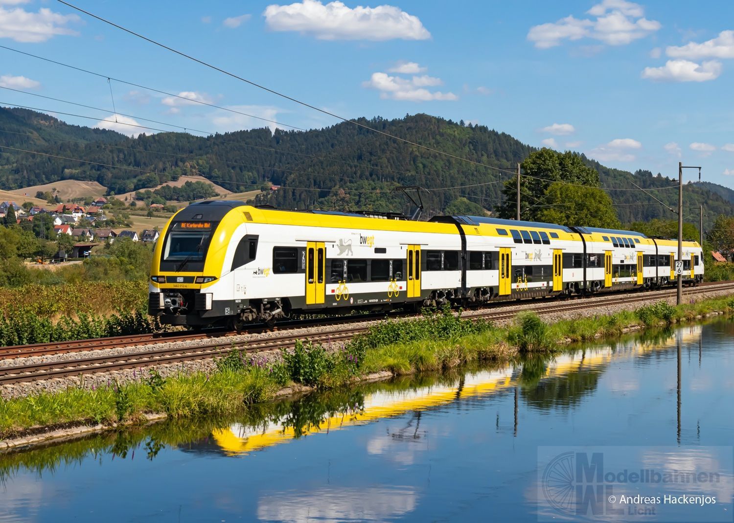 Trix 25463 - Triebzug Siemens Desiro HC Baden-Württemberg Ep.VI 4.tlg. H0/GL Sound Trix 25463 - Triebzug Siemens Desiro HC Baden-Württemberg Ep.VI 4.tlg. H0/GL Sound