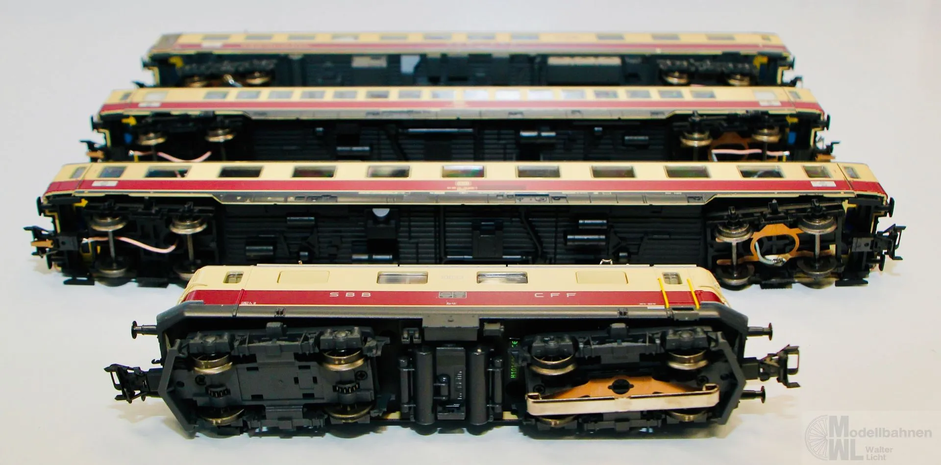 Märklin 26557 - MÄRKLIN - TEE-Schnellzug Bavaria SBB /DB Ep.IV 4.tlg. H0/WS mfx Sound