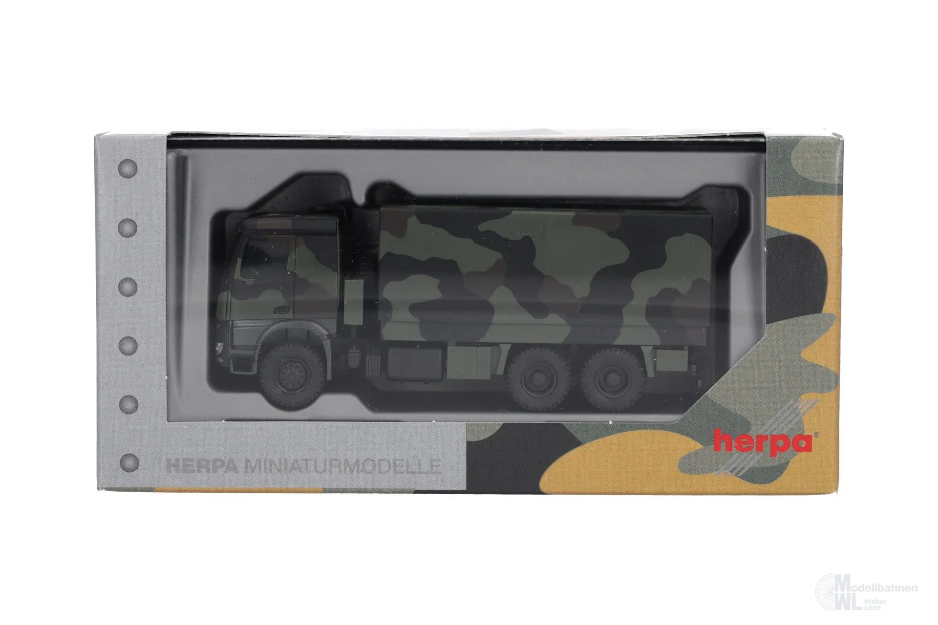 Herpa 746991-002 - Mercedess-Benz Arocs 6x6 Pritsche/Plane Bundeswehr H0 1:87