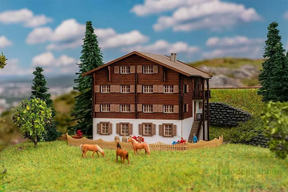 Faller 282772 - Alpenhaus Langwies Spur Z 1:220