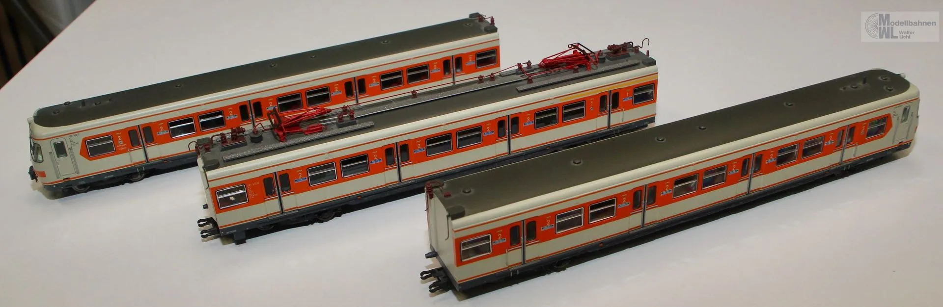 Märklin 37501 - MÄRKLIN - Triebzug BR 420 DB Ep.IV S-Bahn orange H0/WS Sound mfx