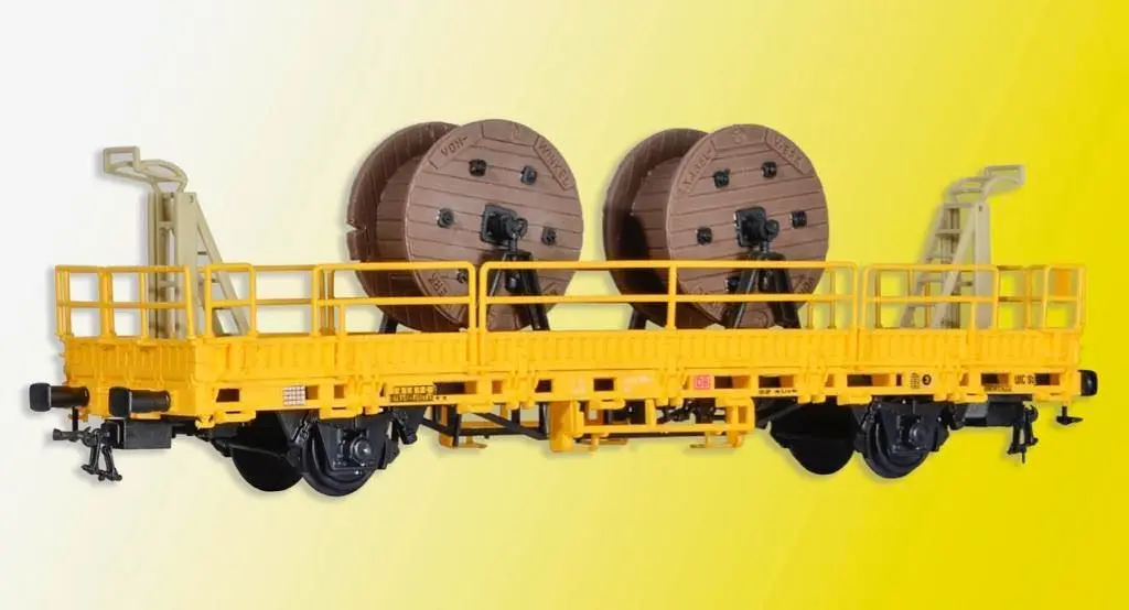 Kibri 16062 - Zweiwege UNIMOG mit Zug- Schubrahmen und Fahrleitungsbauwagen H0 1:87