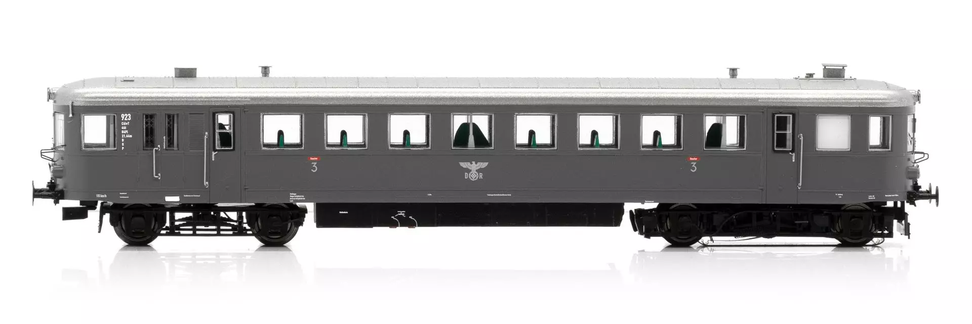 Jägerndorfer Modellbahn 13030 - Triebwagen VT 923 DRG Ep.II grau H0/WS