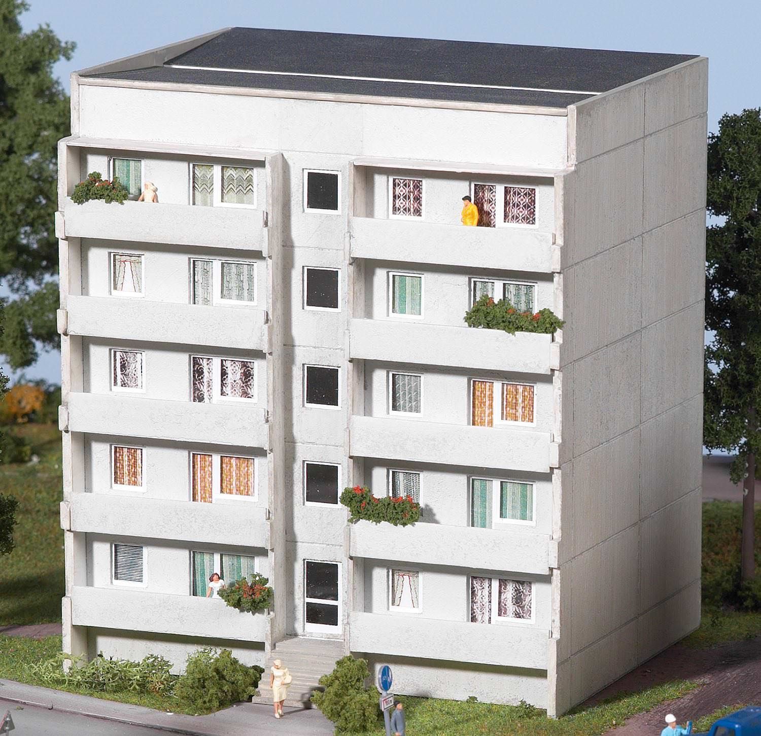 Piko 61146 - Plattenbau Wohnblock WBS70, Basis-Set
