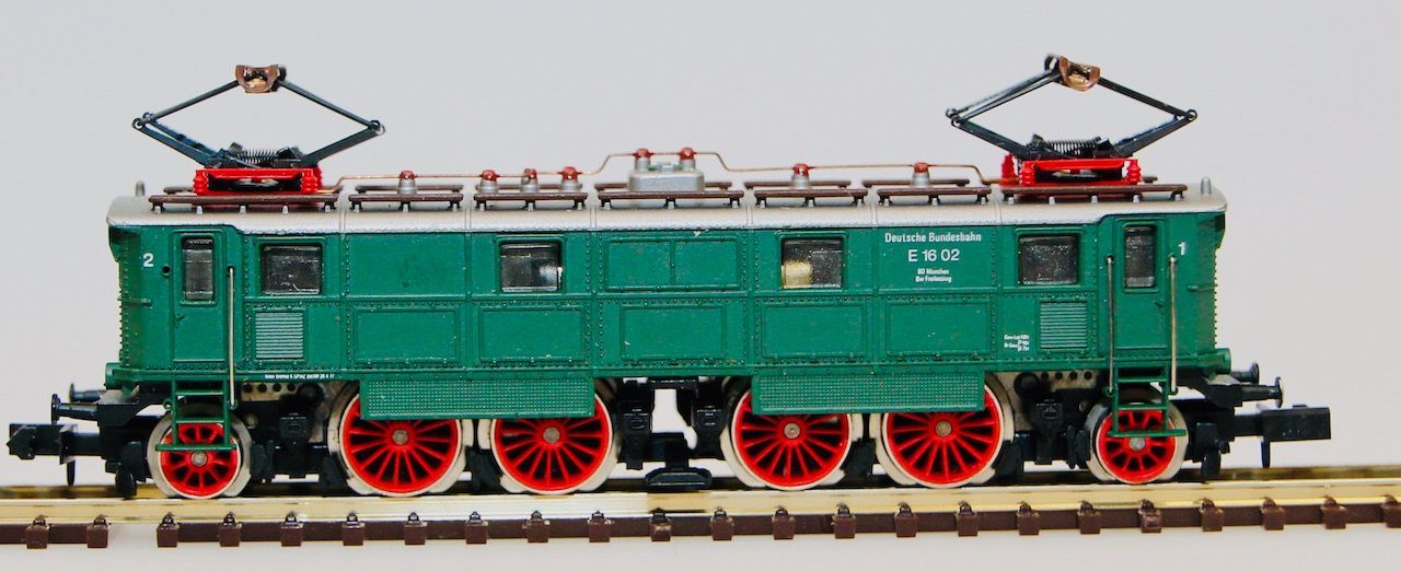 Arnold 2450 - ARNOLD - E-Lok E 16 02 DB Ep.III N 1:160