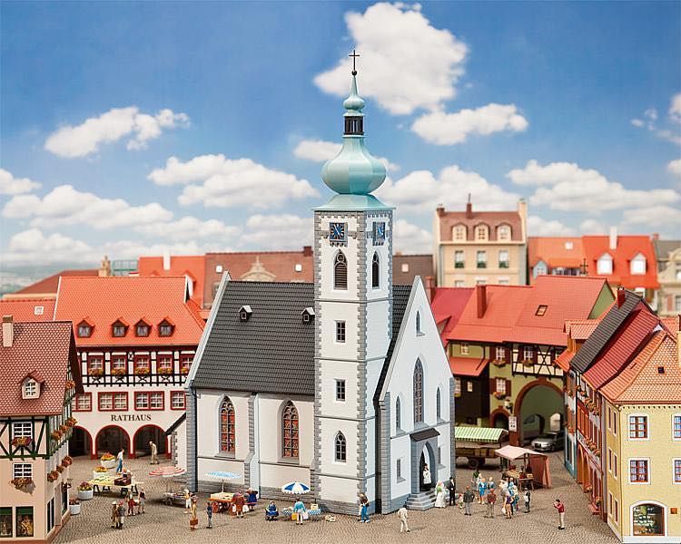 Faller 130490 - Kleinstadtkirche H0 1:87