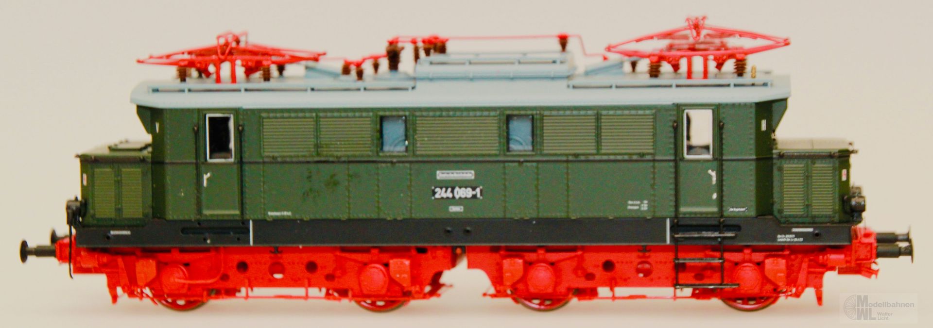 Brawa 43418 - BRAWA - E-Lok BR 244 069-1 DR Ep.IV grün H0/GL Sound