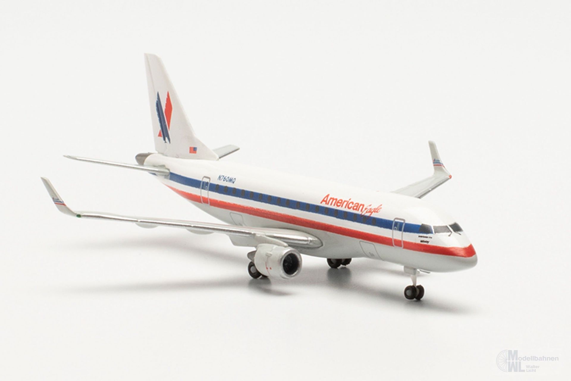 Herpa 536196 - American Eagle (Envoy Air) Embraer E170 Heritage livery 1:500