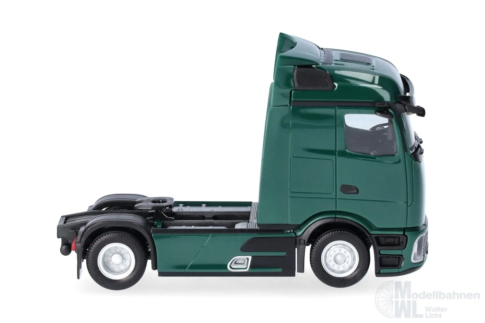 Herpa 319430-002 - Mercedes-Benz Actros L Procabin Streamspace Zugmaschine moosgrün H0 1:87