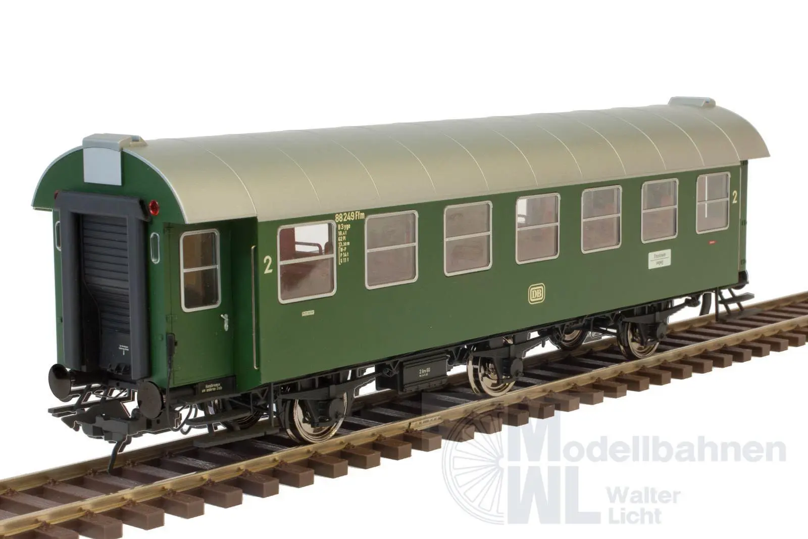 Lenz 41241-11 - Umbauwagen DB Ep.IV B3yge 2.Kl. RAL6020 Spur 0
