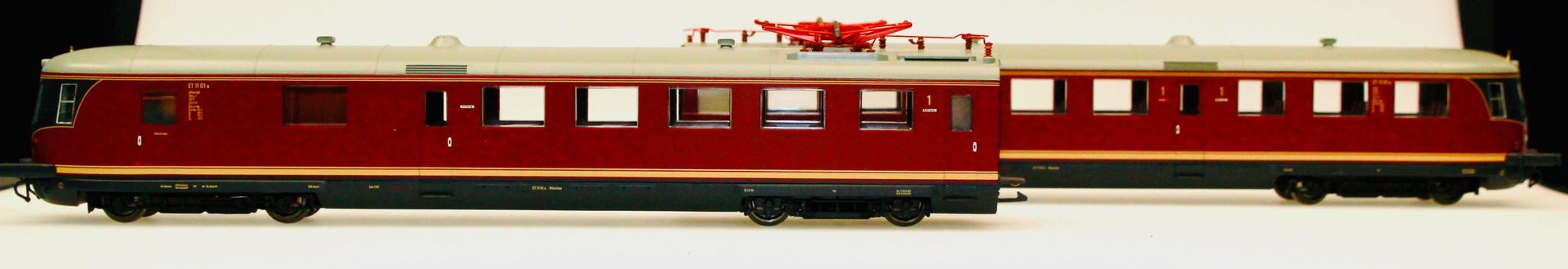 Liliput 133543 - Liliput - Triebwagen ET 11 01 DB Ep.III Münchener Kindl H0/GL