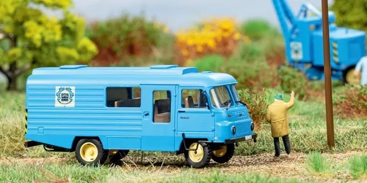 Auhagen 66050 - Robur LO3000 Halbbus Meliora TT 1:120