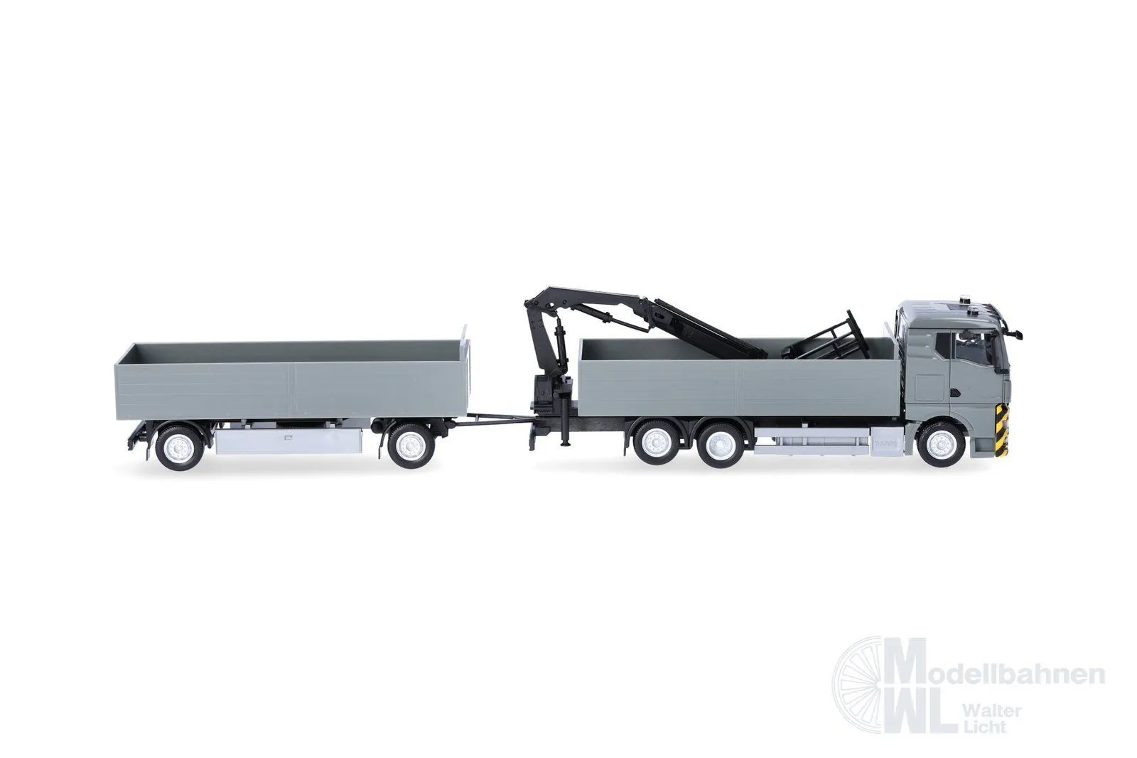 Herpa 320825 - MAN TGX GN Pritschen-Hängerzug mit Kran H0 1:87