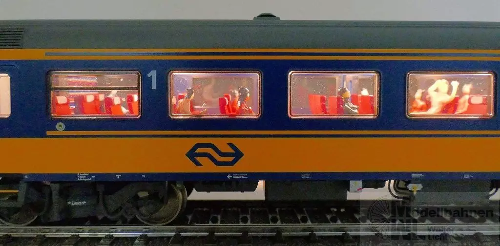 Exact Train 11160 - Personenwagen NS Ep.VI 1.Kl. Apmz 10 H0/GL