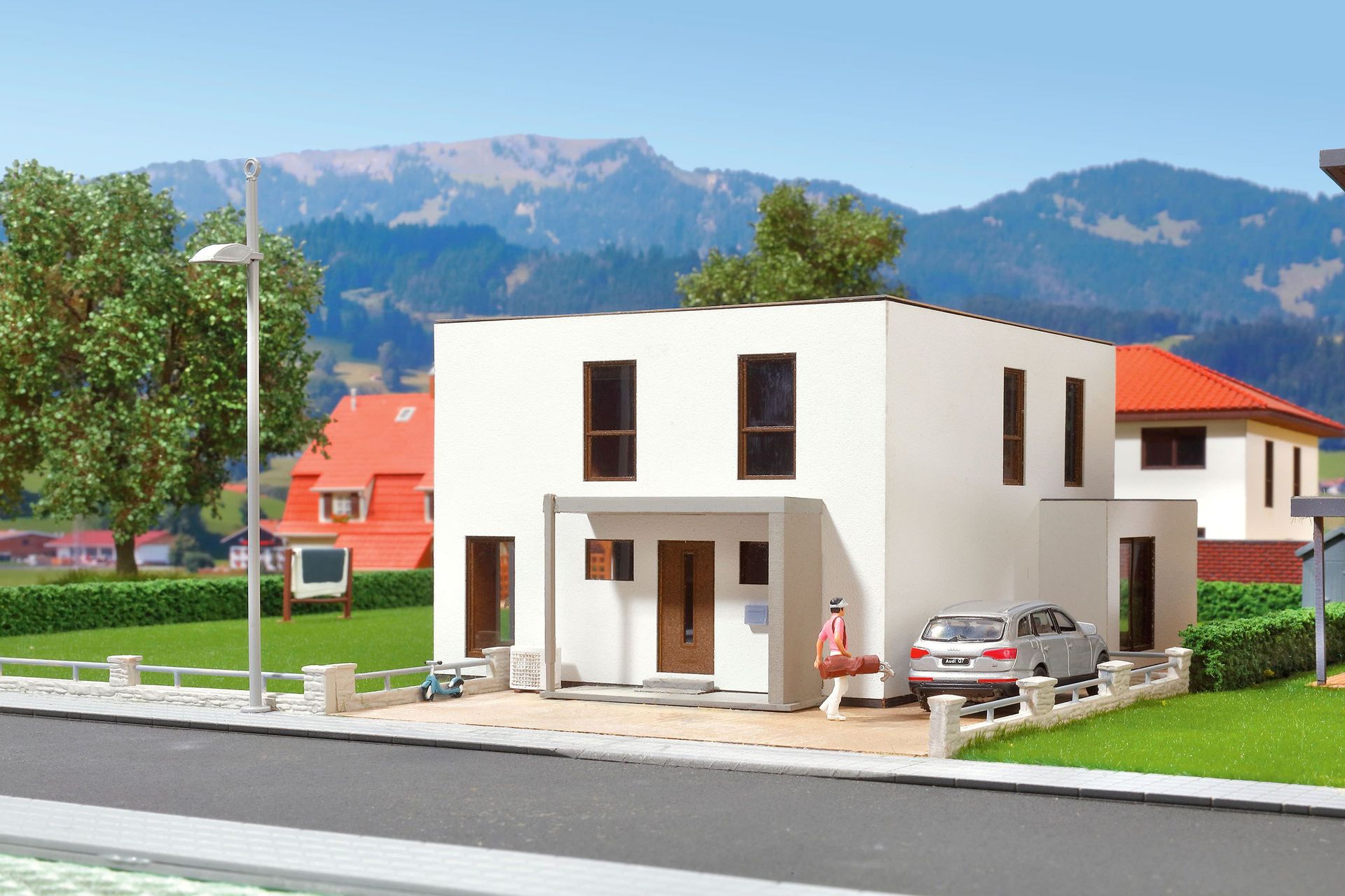 Kibri 38339 - Kubushaus Lina mit Terrasse Polyplate Bausatz H0 1:87