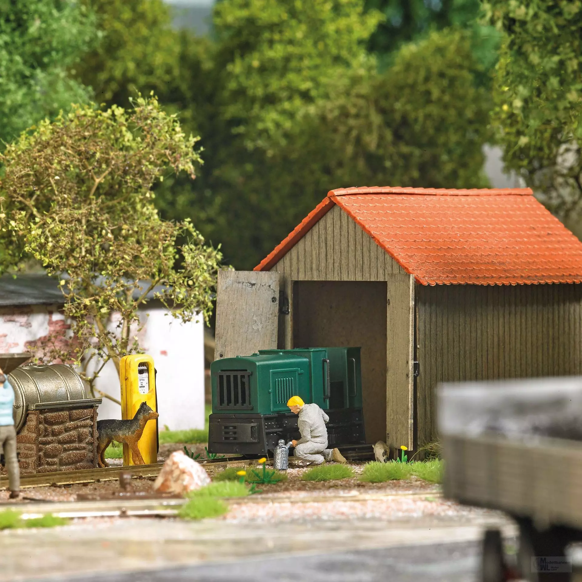 Busch 12454 - A-Set: Lok ölen H0 1:87