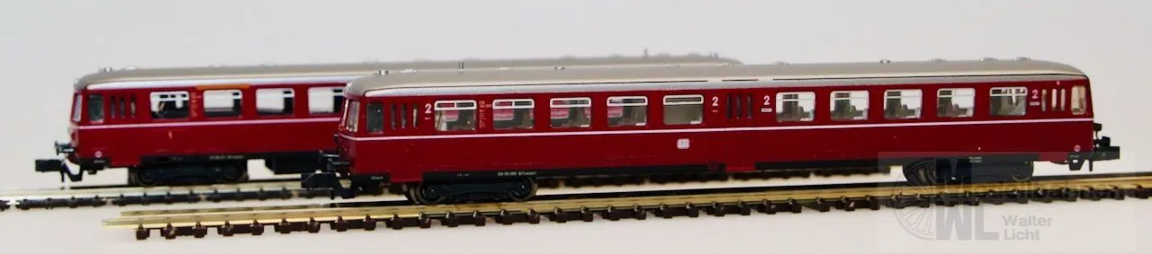 Hobbytrain 15001 - HOBBYTRAIN - Akku-Triebwagen ETA 150 DB Ep.III rot 2.tlg. N 1:160
