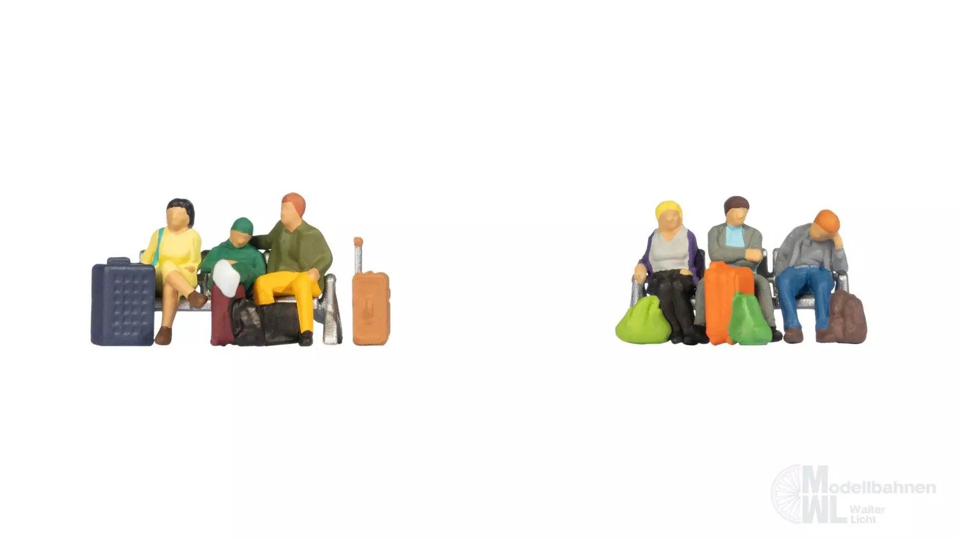 Noch 36213 - Sitzende Reisende N 1:160