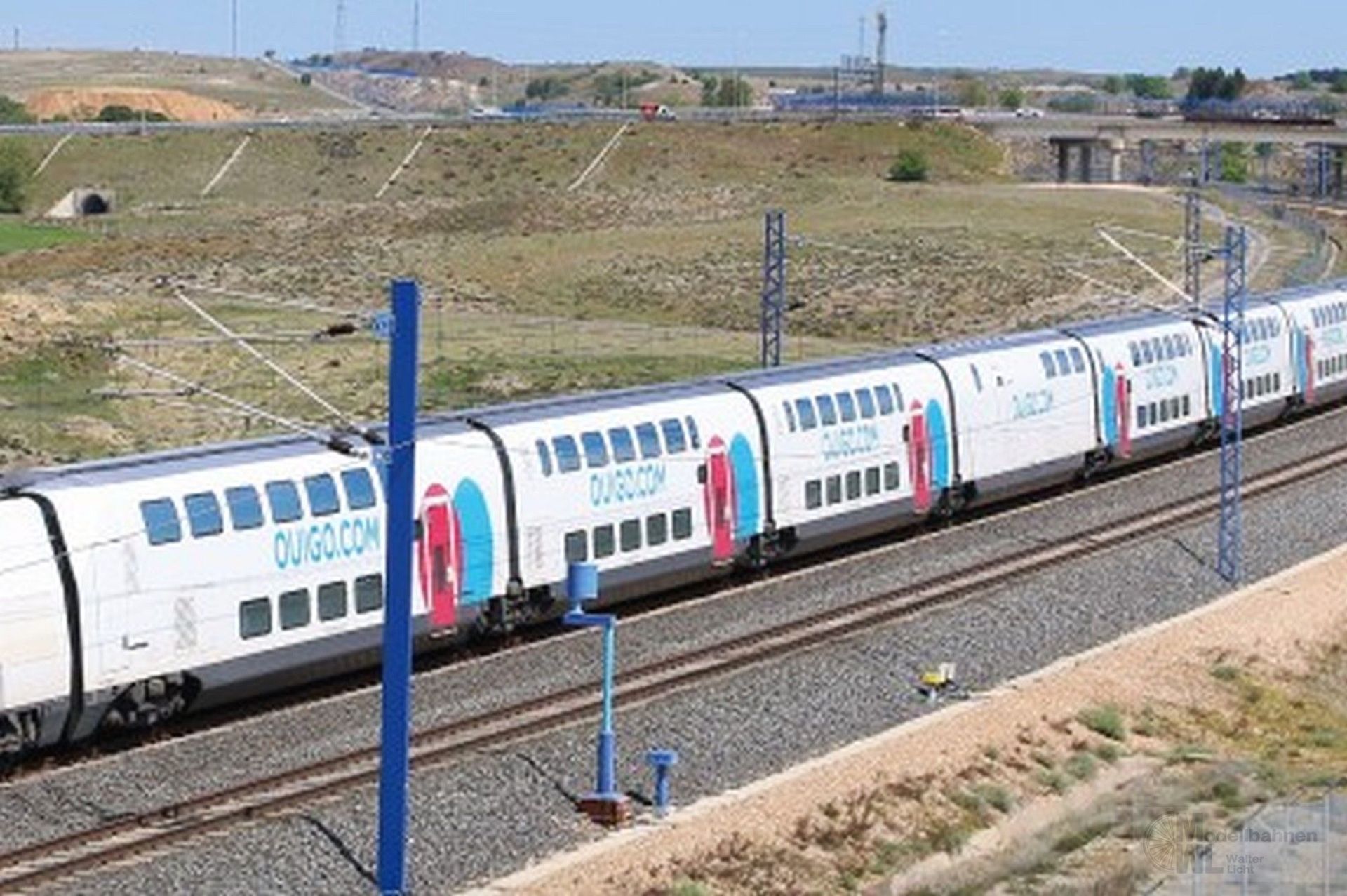 Kato Okt 18 - Ergänzung TGV SNCF/OUIGO Espana Ep.VI Euroduplex 5-tlg. N 1:160 Kato Okt 18 - Ergänzung TGV SNCF/OUIGO Espana Ep.VI Euroduplex 5-tlg. N 1:160