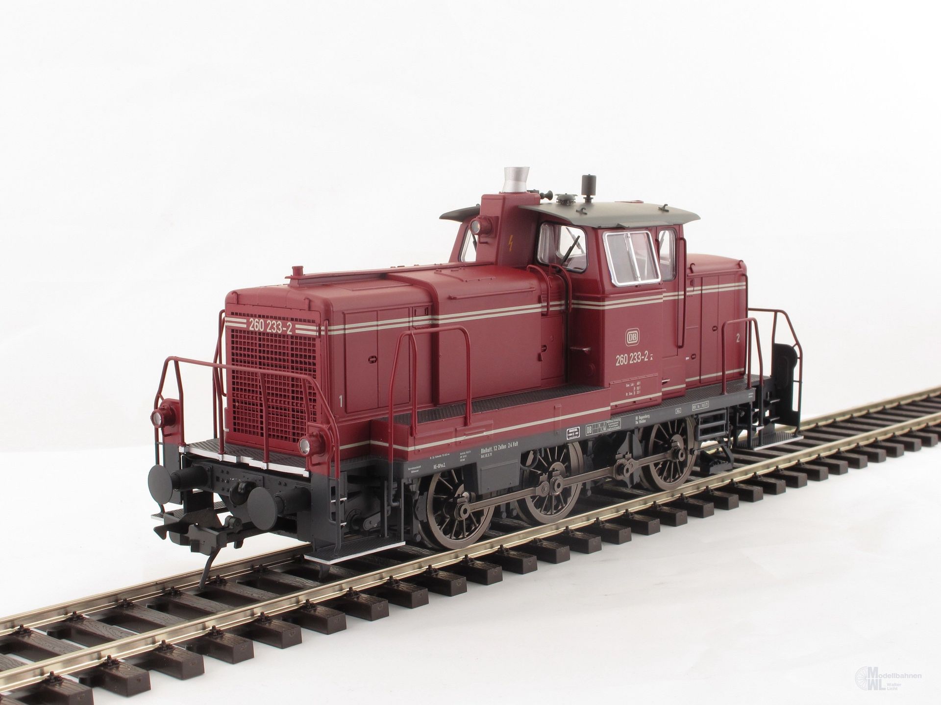 Lenz 40142-02 - Diesellok BR 260 233-2 DB Ep.IV BD Regensburg Bw Weiden rot Spur 0