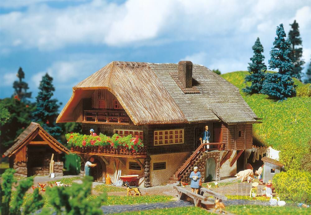 Faller 131324 - Schwarzwälder Bauernhaus H0 1:87