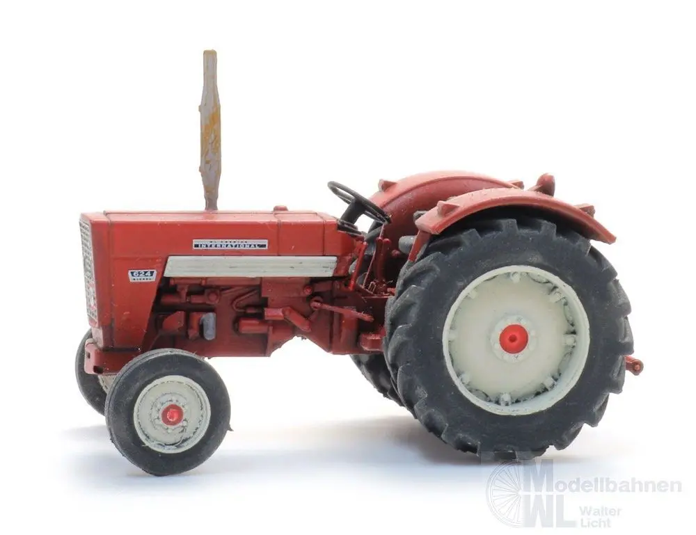ARTITEC b.v. 10.461 - McCormick International 624 Tractor BAUSATZ H0 1:87