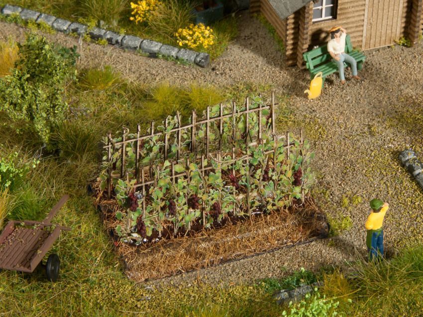 Noch 13224 - Weinreben mit blauen Trauben H0 1:87