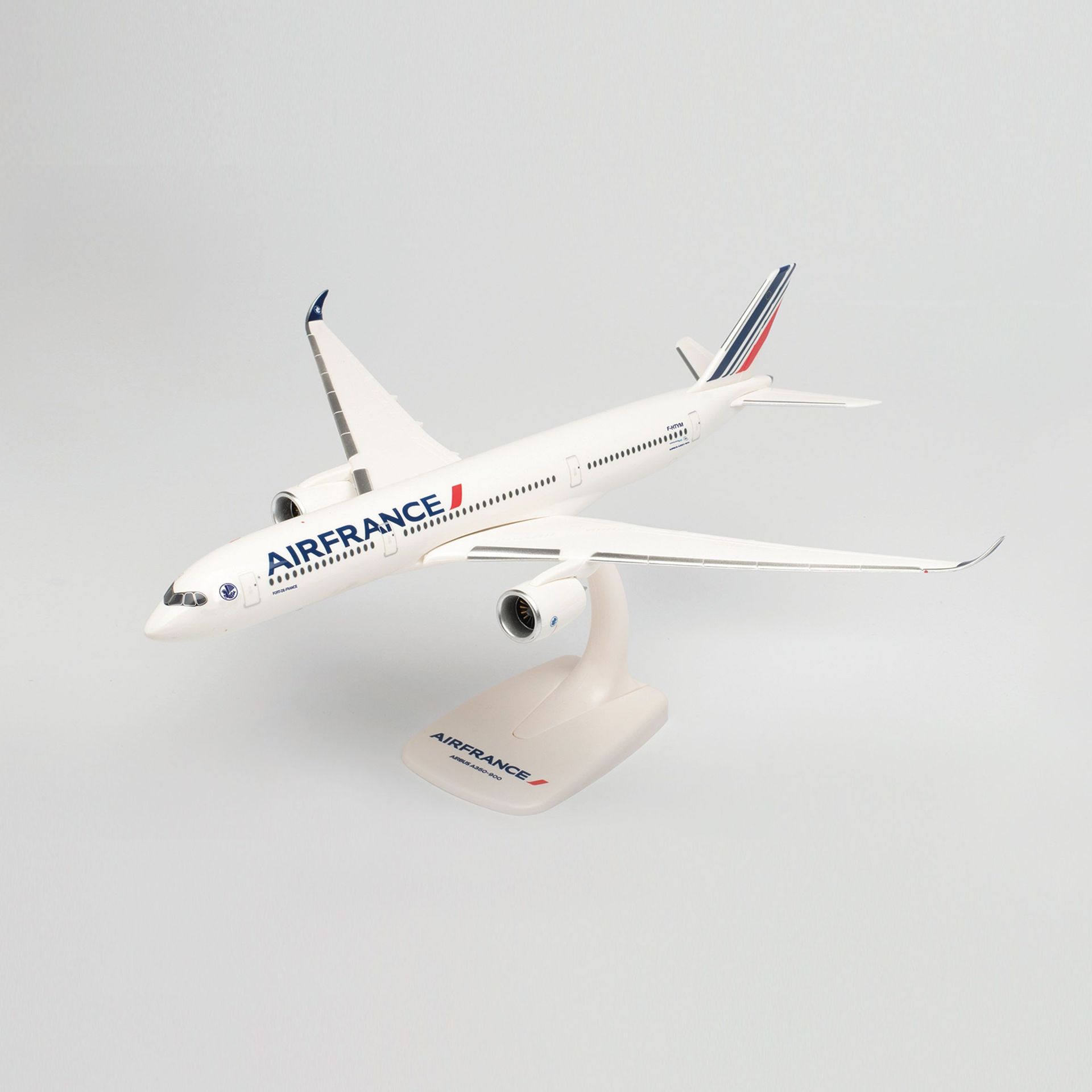 Herpa 612470-001 - Air France Airbus A350-900 - 2021 livery 1:200