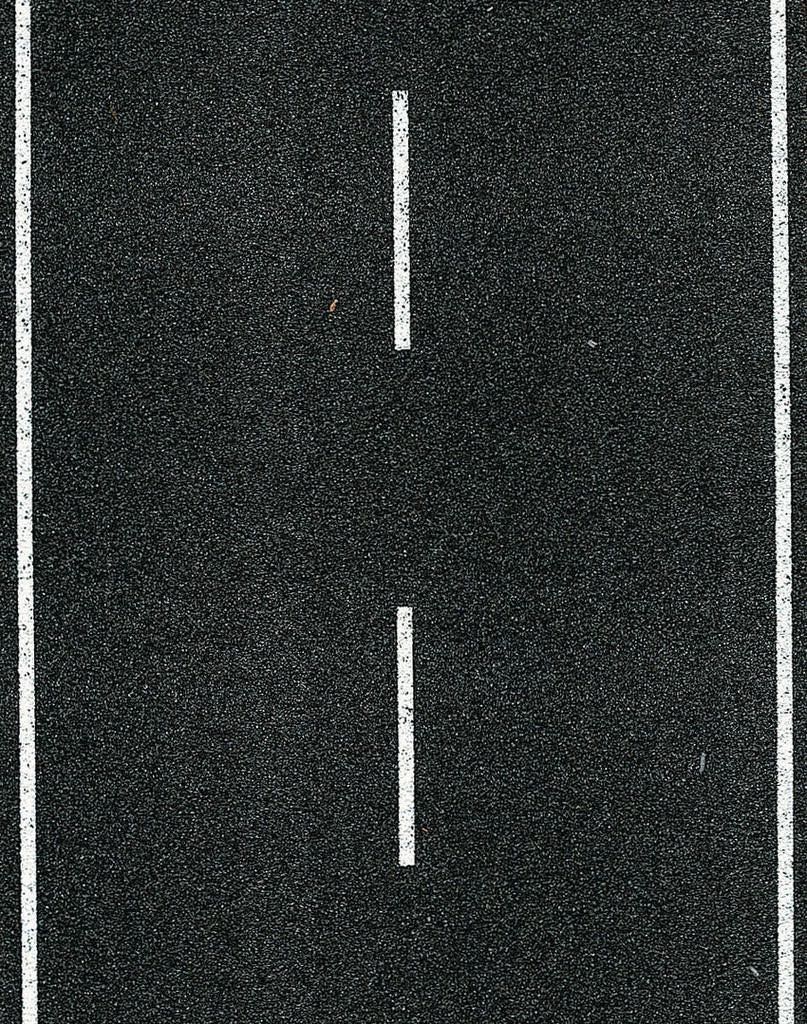 Heki 6561 - Straßenfolie Fahrbahndecke Asphalt 2-spurig 1 Meter x 8 cm H0 1:87