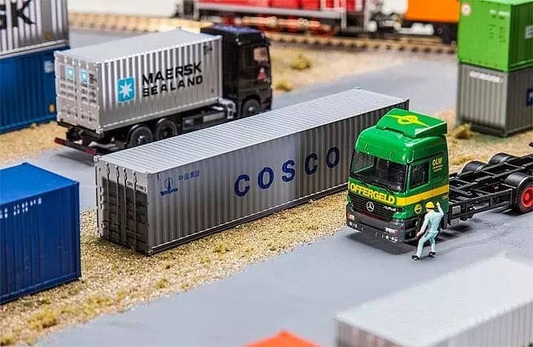 Faller 180845 - 40' Container COSCO H0 1:87