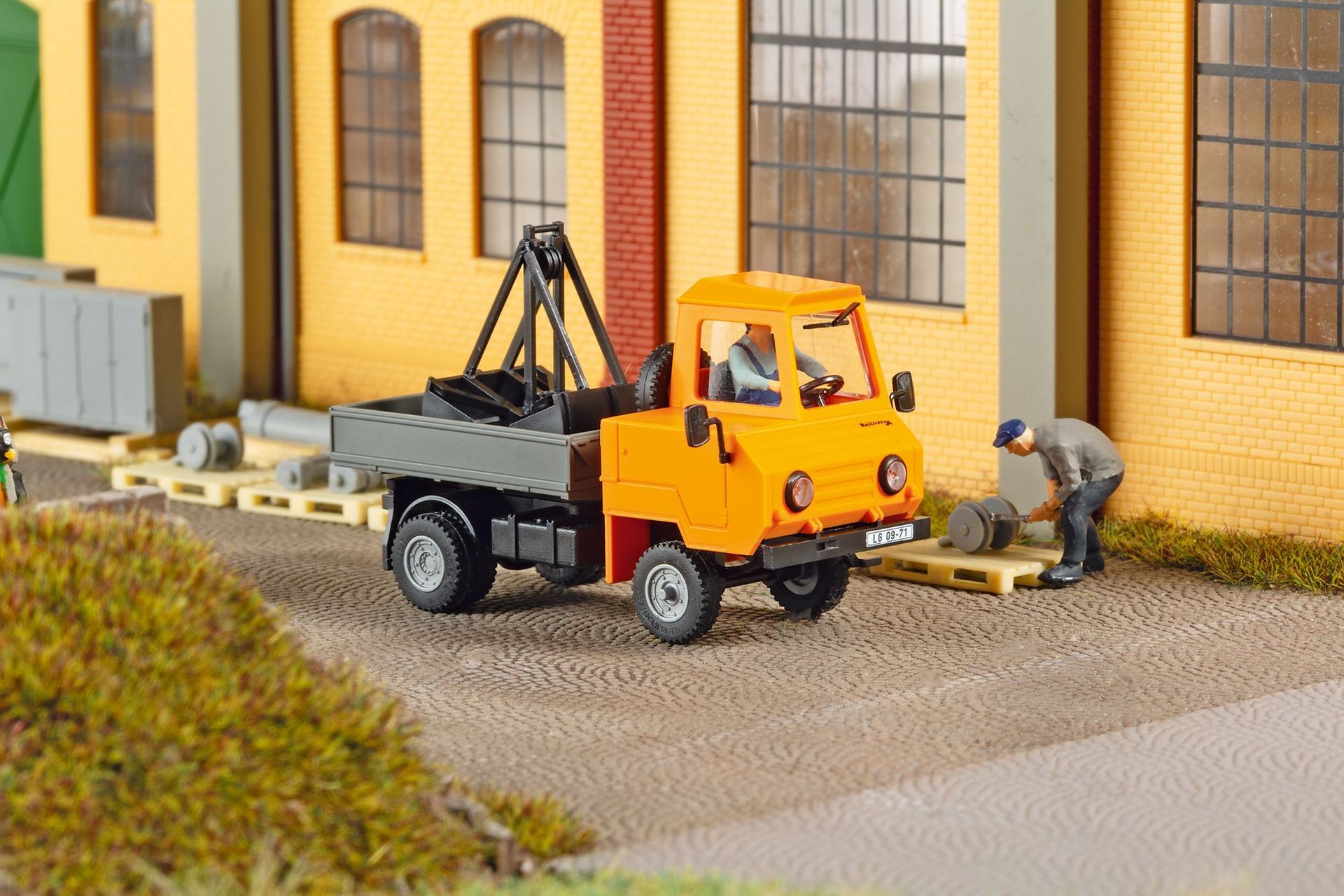 mini car 66047 - Multicar M24 Pritsche mit Beladung Ho 1:87 BAUSATZ