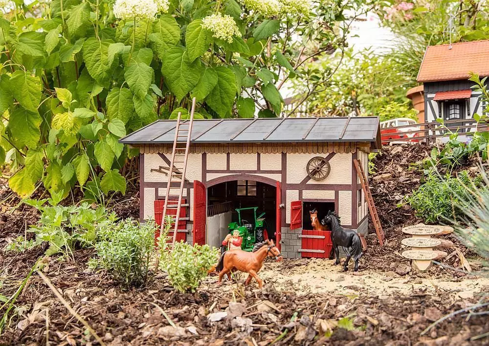 Pola 331147 - Pferdestall Spur G 1:22,5