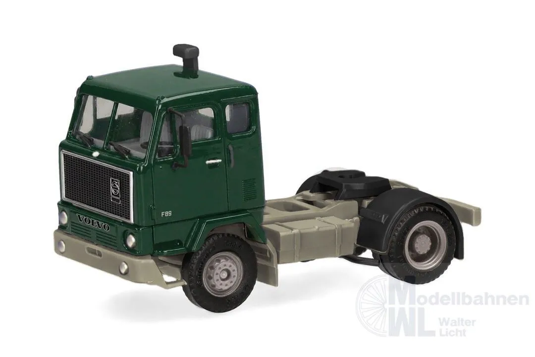 Herpa 321587-002 - Volvo F89 Zugmaschine 2achs, tannengrün H0 1:87